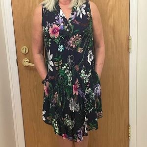 Papillon navy floral dress. US M